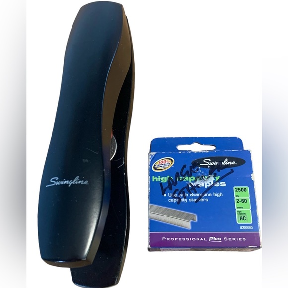 Swingline 777 60 Sheet High Capacity Heavy Use Stapler & Staples - Picture 1 of 15